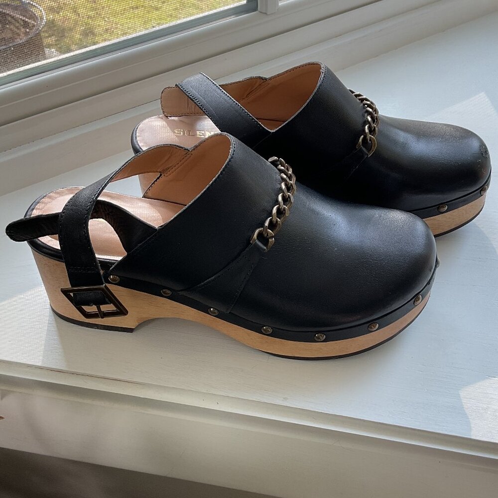 Anthropologie Silent D Georgia Clog Black size 38
